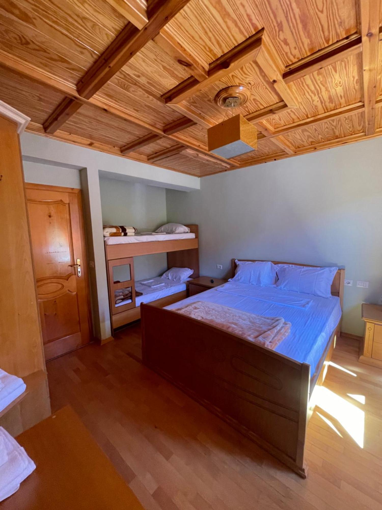 Lura Hotel Fushe-Lure المظهر الخارجي الصورة