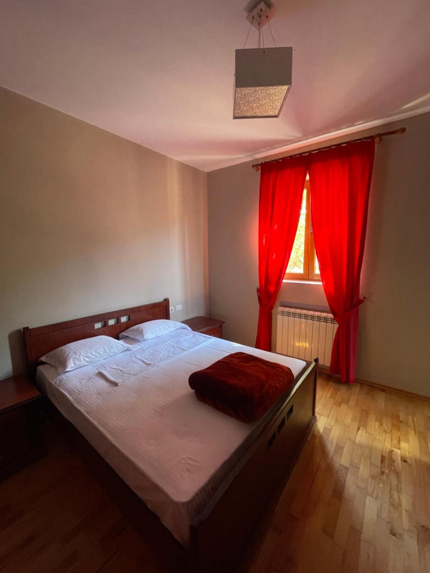 Lura Hotel Fushe-Lure المظهر الخارجي الصورة